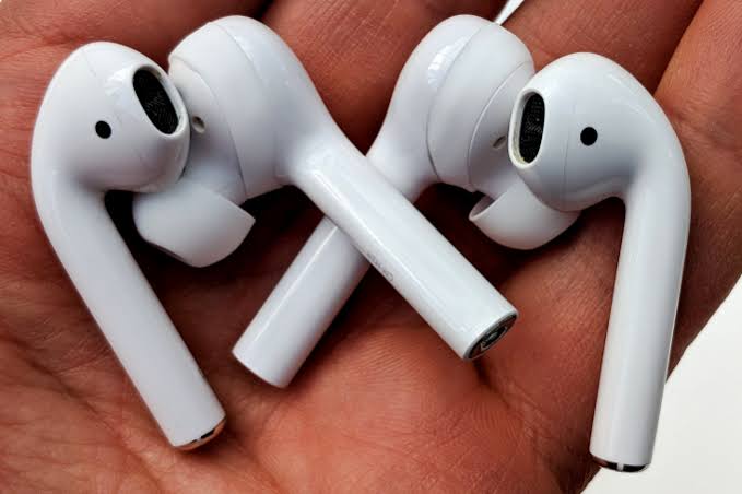 Apple Airpods Pro vs Huawei Free Buds 3